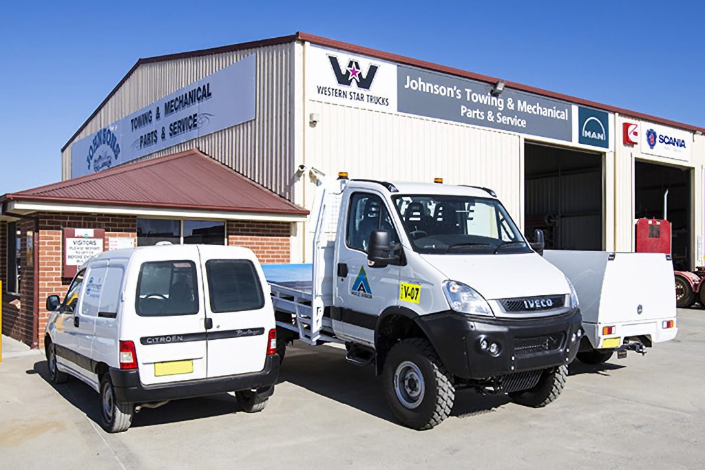 Johnson's Towing & Mechanical