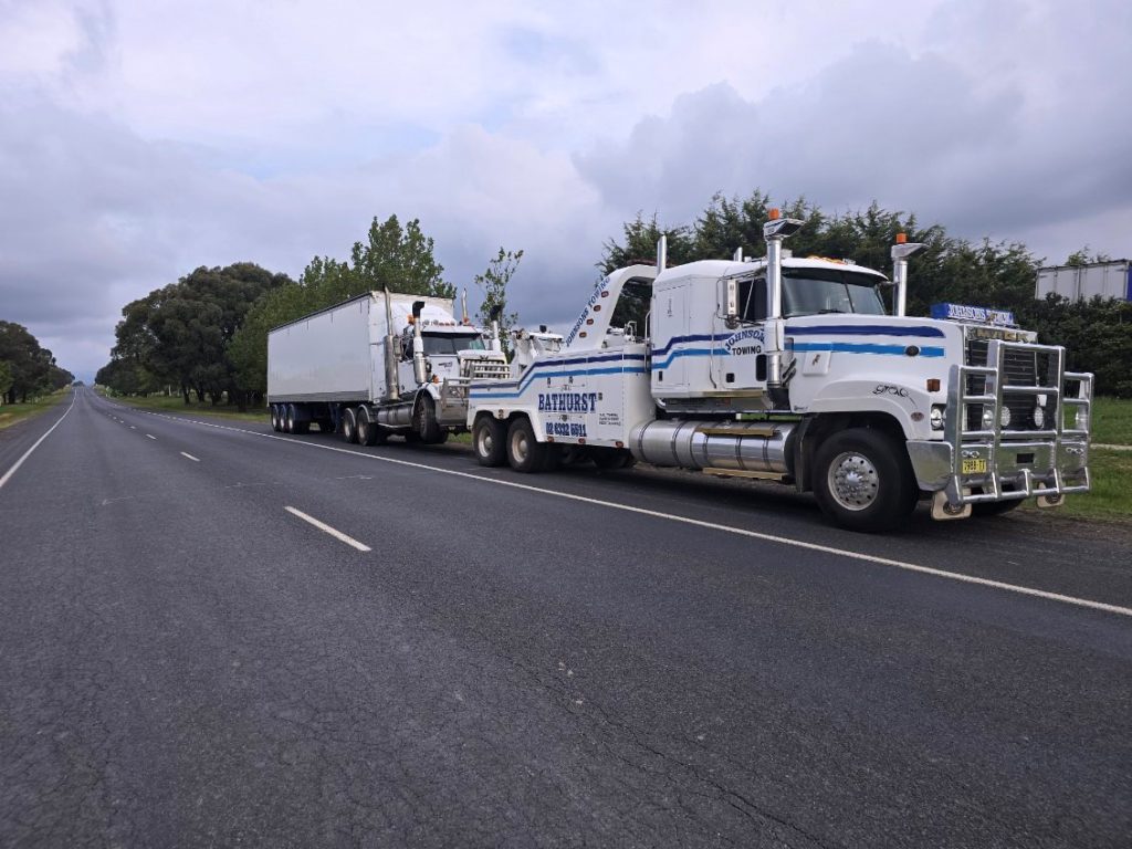 Johnson's Towing & Mechanical