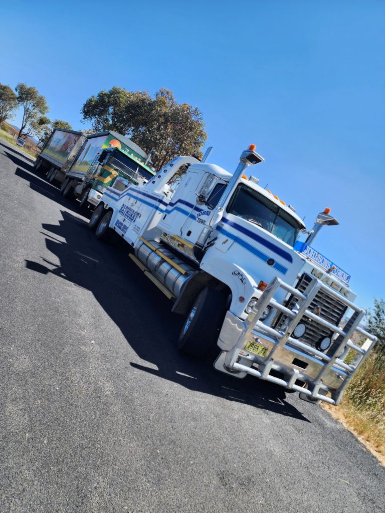Johnson's Towing & Mechanical