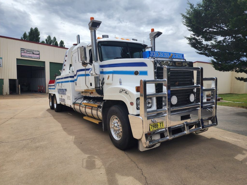 Johnson's Towing & Mechanical